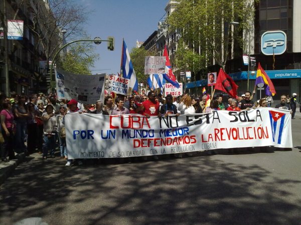 Cuba no está sola - Manifestación Madrid Cuba no está sola - Manifestación Madrid